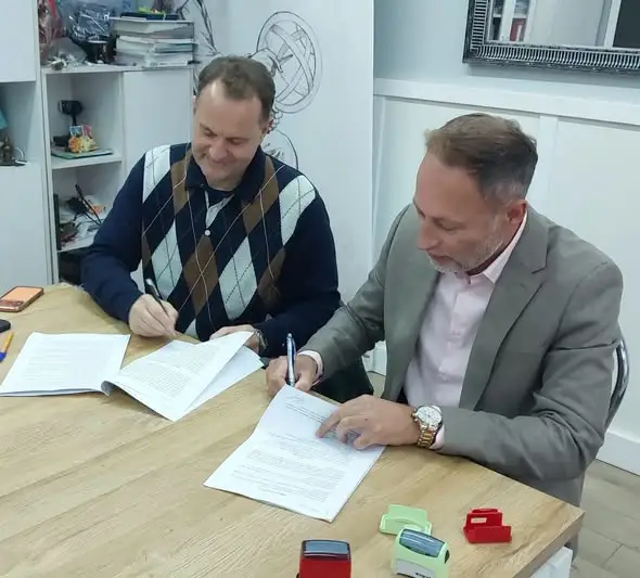 Nowy plac zabaw przy szkole – umowa podpisana, prace ruszają w przyszłym tygodniu
